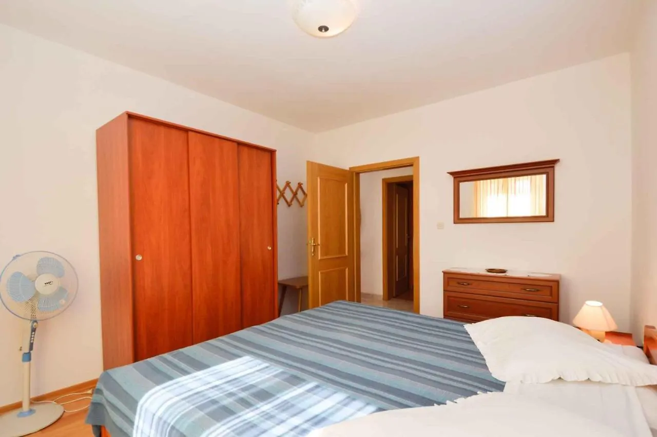 Apartment Vinkuran 6