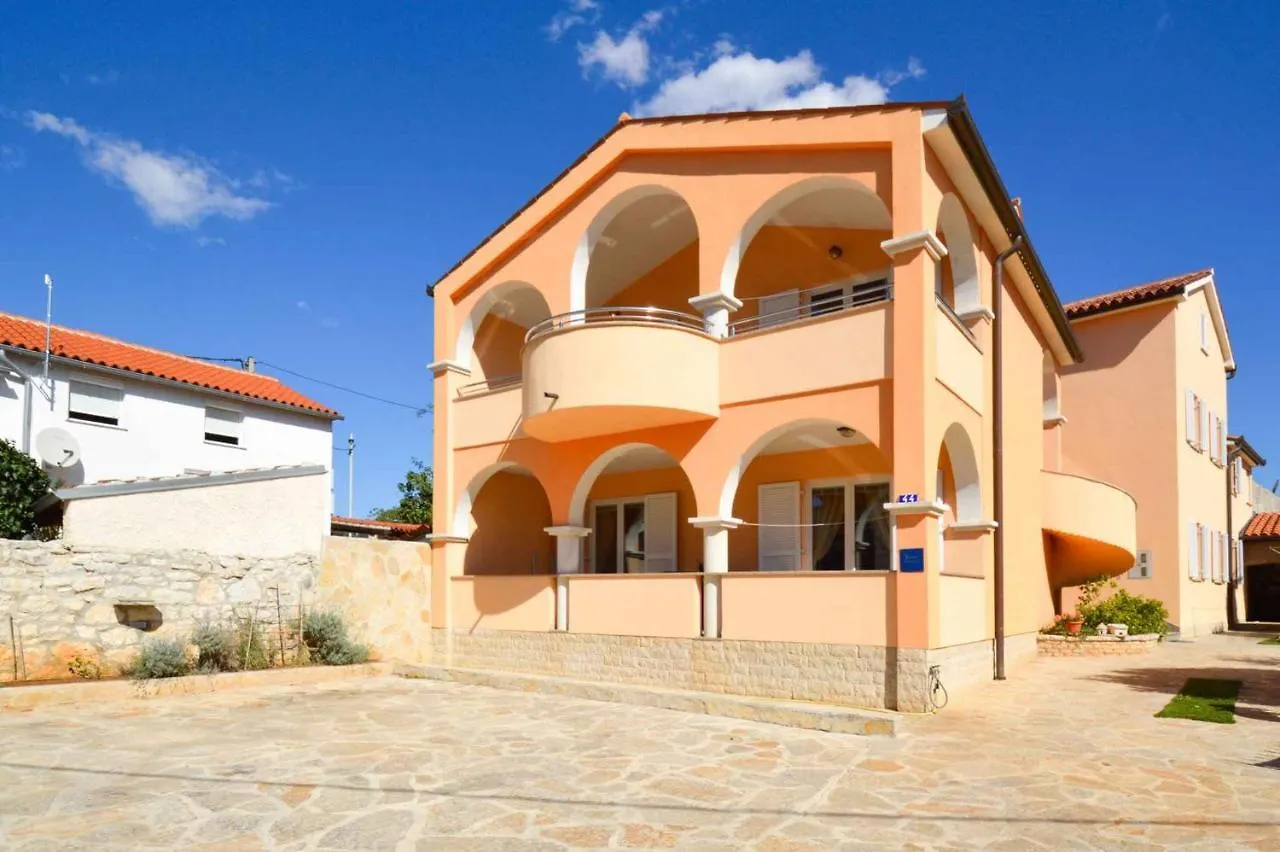 Apartment Vinkuran 6 0*,