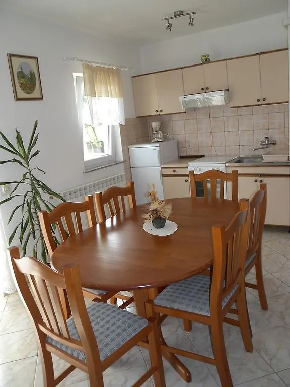 Apartment Vinkuran 6